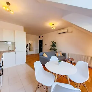 Dd Apartament