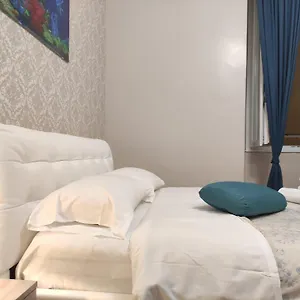 verificați disponibilitatea