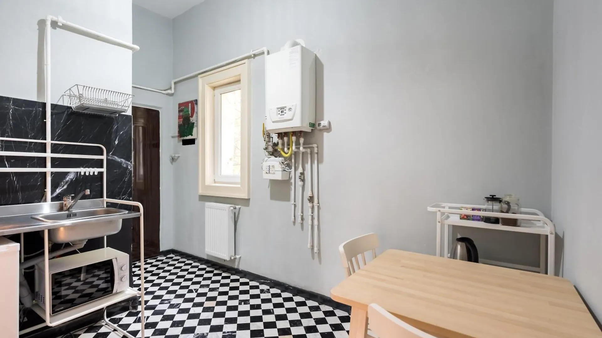 Chic Studio Near Bucharest'S Top Landmarks Lägenhet